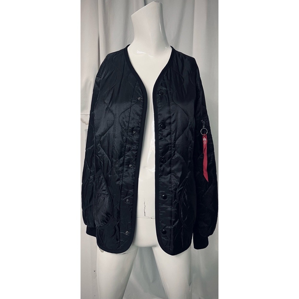 NWT Alpha Industries Military Bomber Oversized Quilted Jacket Liner Black S